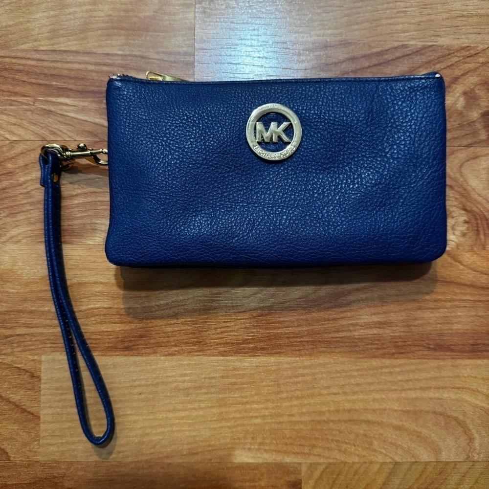 Blue Michael Kors Wallet With Many Pockets And WristStrap Gold Color Hardware